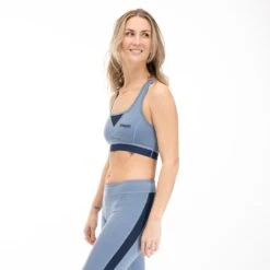 Bergans Cecilie Wool Top - Misty Sky Blue/navy Blue -Winkel Voor Buitensportartikelen bergans cecilie wool top misty sky blue navy blue4 1565170