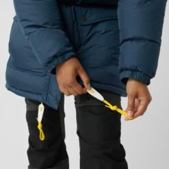 FJÄLLRÄVEN Fjällräven Expedition Donsjas Dames - Basalt -Winkel Voor Buitensportartikelen fjaellraeven expedition down jacket women basalt 8 1252584