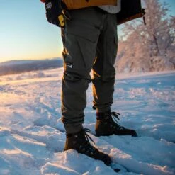 Lundhags Fulu Cargo Wandelbroek - Forest Green 604 -Winkel Voor Buitensportartikelen lundhags fulu cargo strech hybrid pants1 1337227