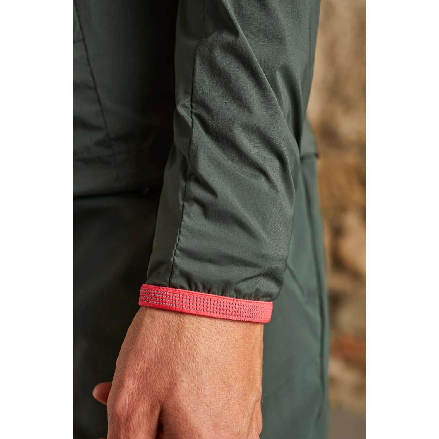 Maloja WinterflowerM. Ski Touring Hybride Dames Jas - Deep Forest 0550 9 Maloja WinterflowerM. Ski Touring Hybride Dames Jas - Deep Forest 0550 - Afbeelding 7