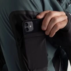 Martini Sportswear Monte Rosa Jas - Chilli/iris -Winkel Voor Buitensportartikelen martini sportswear monte rosa hybrid jacke 2 1330095